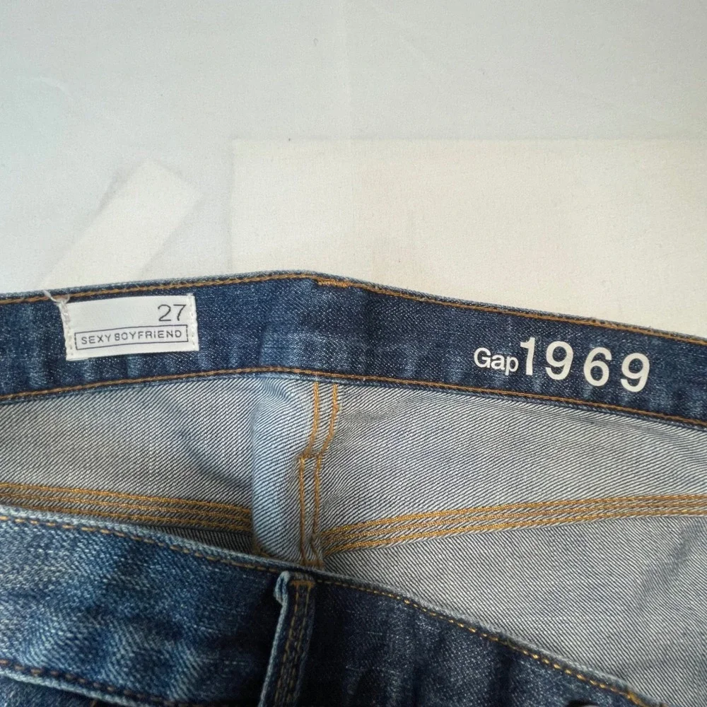Gap 1969 Sexy Boyfriend Jeans Womens 27 Medium Wash Stretch Denim